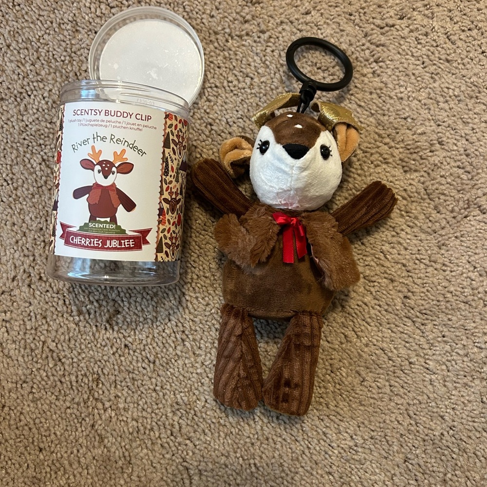 Scentsy River the Reindeer Buddy Clip